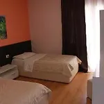 La Favorita Tirana