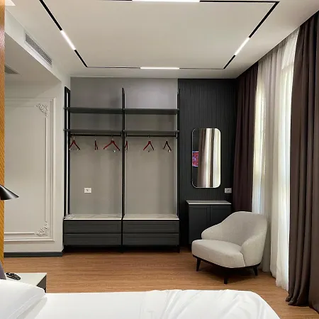 La Favorita Otel Tiran