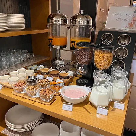 La Favorita Τίρανα