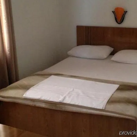 La Favorita 3* Τίρανα