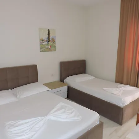 La Favorita 3* Τίρανα