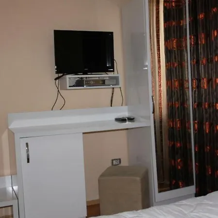 La Favorita Otel