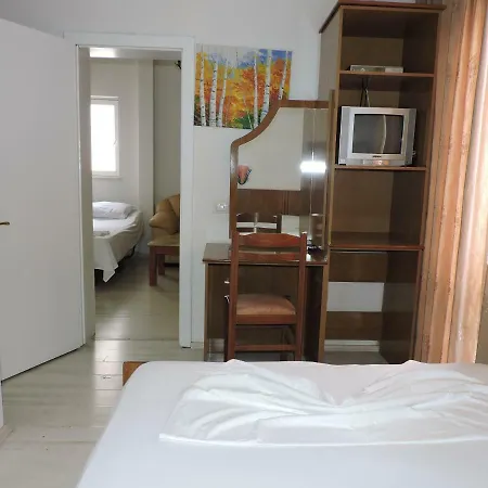 Ξενοδοχείο La Favorita 3*