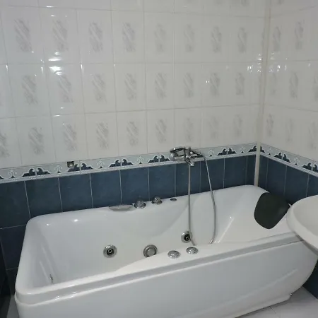 Szálloda La Favorita Tirana