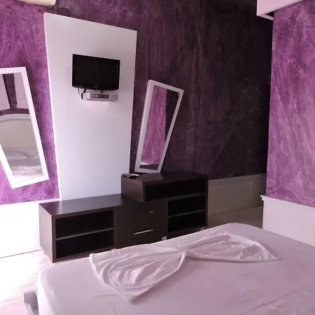 Ξενοδοχείο La Favorita Τίρανα