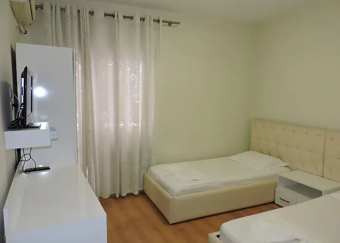 La Favorita Otel Tiran