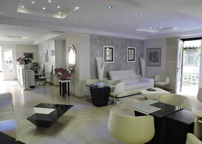 Hotel La Favorita Tirana