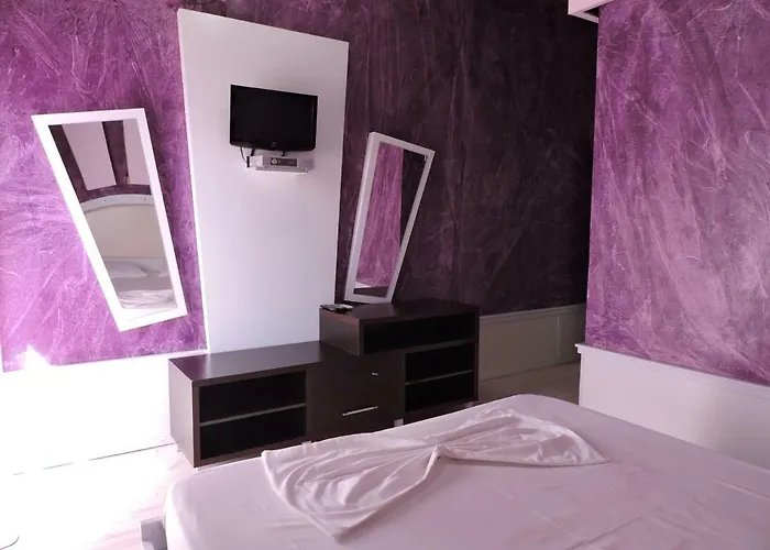 Hotel La Favorita Tirana